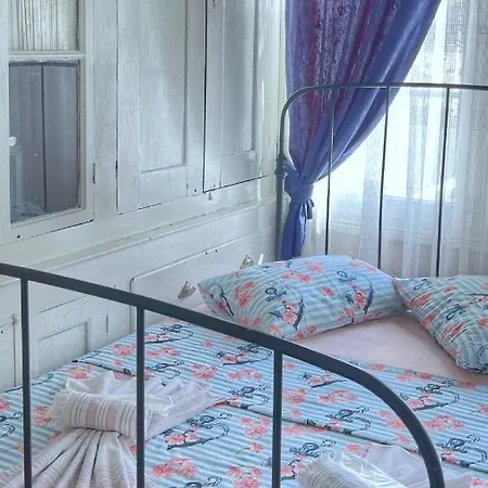 Eolya Konuk Evi Ayvalı