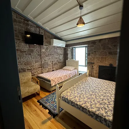 Hotel Eolya Konuk Evi 3*