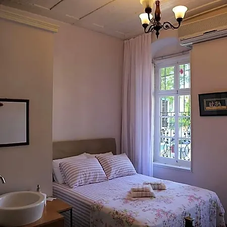 Eolya Konuk Evi 3*